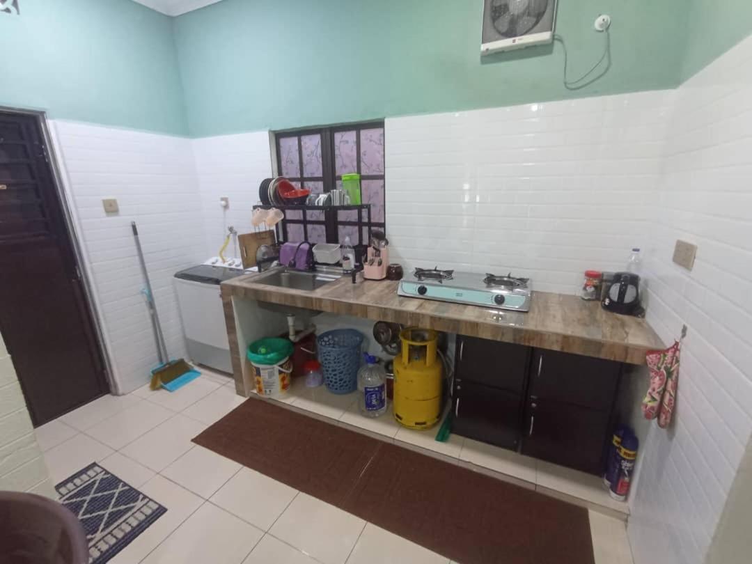 Homestay Sri Ladang Kuala Terengganu Eksteriør billede