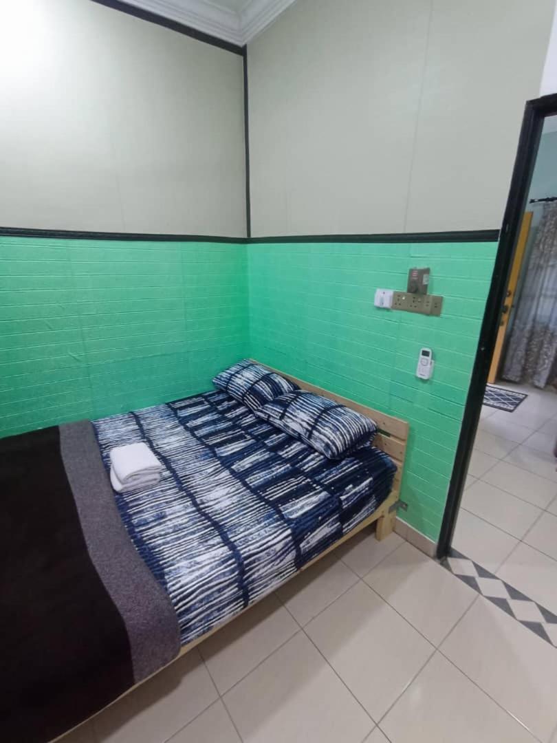 Homestay Sri Ladang Kuala Terengganu Eksteriør billede